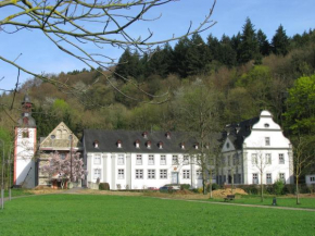 Гостиница Gästehaus der Abtei Sayn  Бендорф